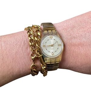 🚨CLOSET CLOSING PRICE🚨 Vintage Swatch